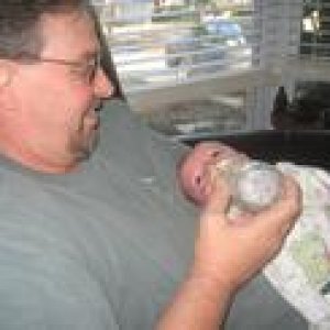 Media 'dad meets his grandson' in album 'My Dad'