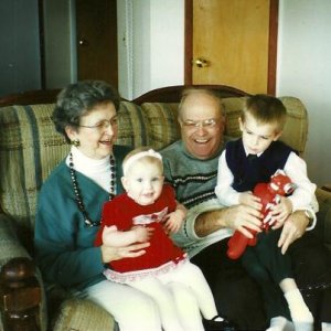 Mom, Dad, Lauen, and Travis - Thanksgiving 1995