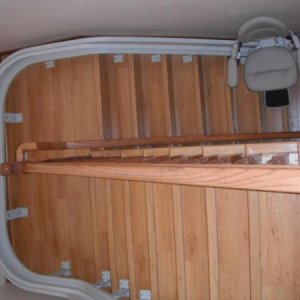 Custom curved stairlift